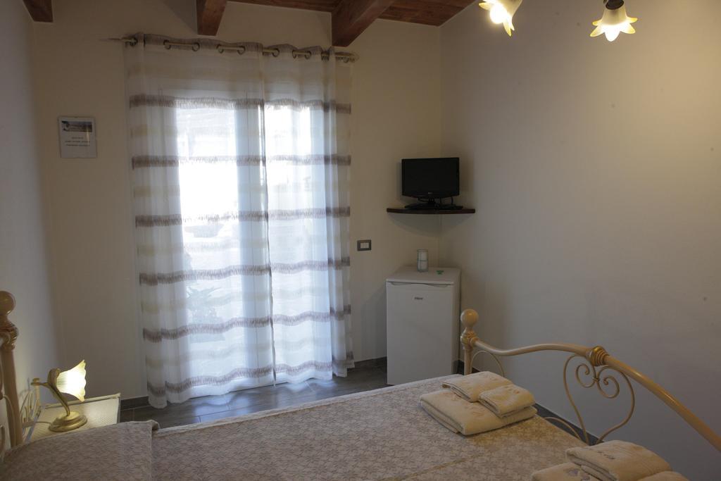 B&B Terre Del Sinis Cabras Ngoại thất bức ảnh