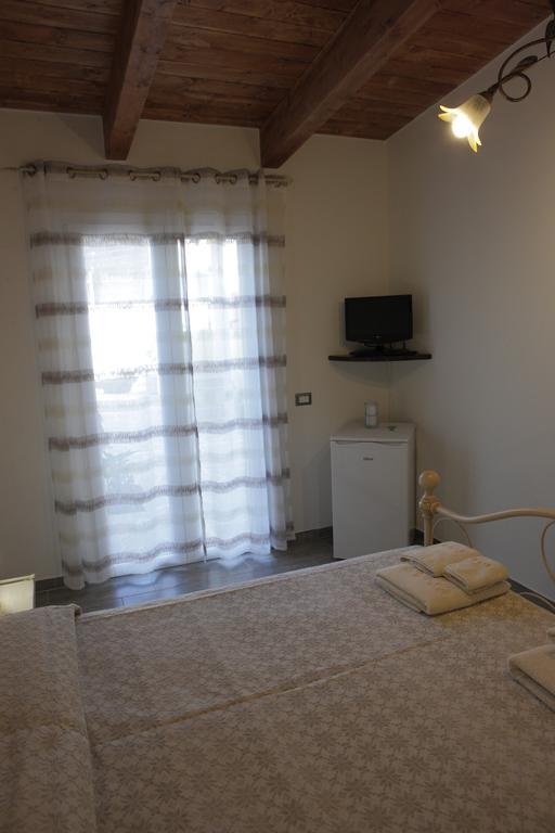 B&B Terre Del Sinis Cabras Phòng bức ảnh